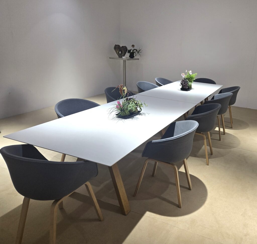 ARKI Table by IROCO Design | Sleek, Durable, and Functional